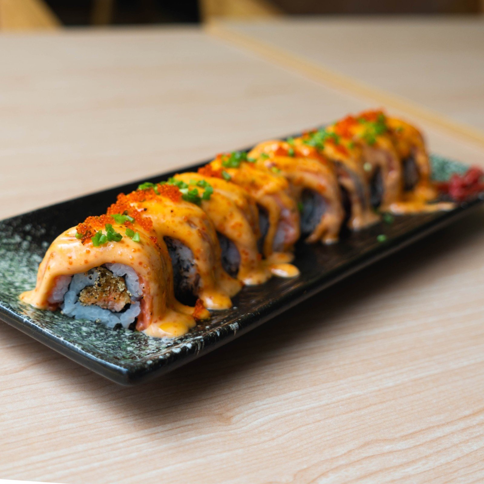 ABURI SALMON SPICY CRUNCHY ROLL